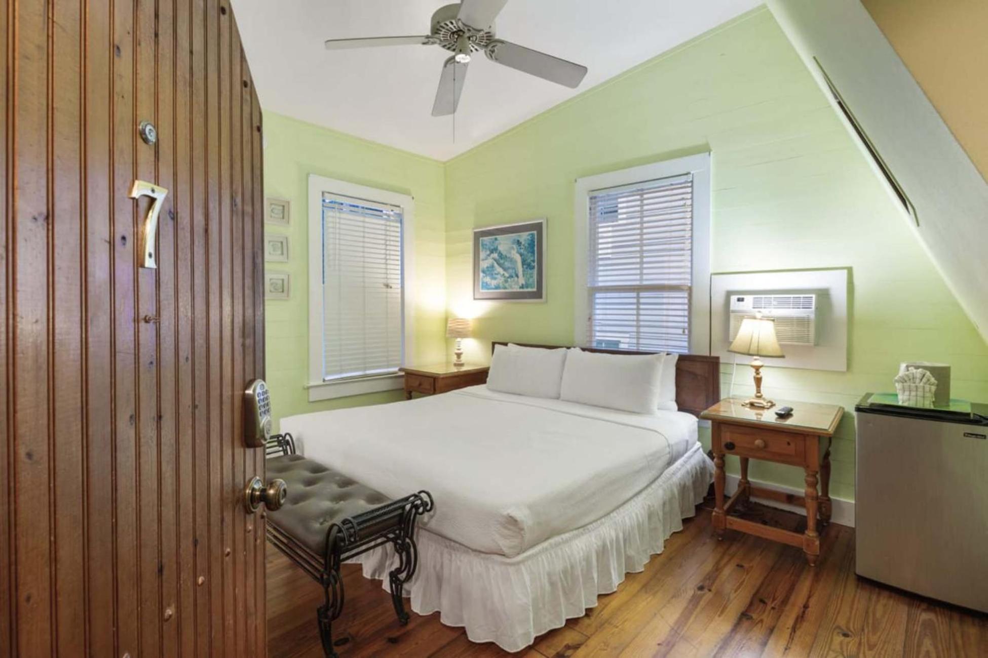 Curry House - Pool, King Bed & Balcony! Room 7 Key West Zewnętrze zdjęcie